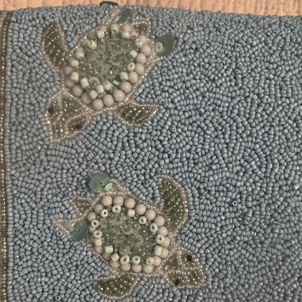 Turtle Beaded Bag - Picture 5 of 8